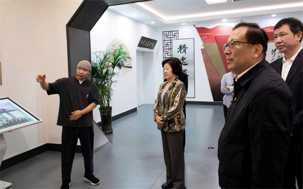 1759111166418039395.jpg 4.jpg